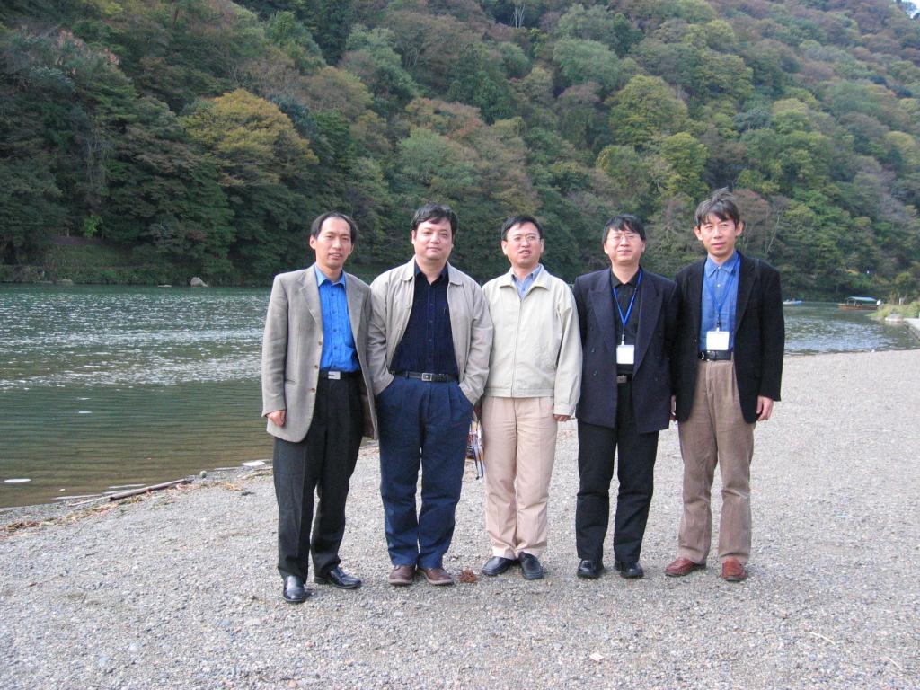 IMG_0012_small.jpg 157.9K