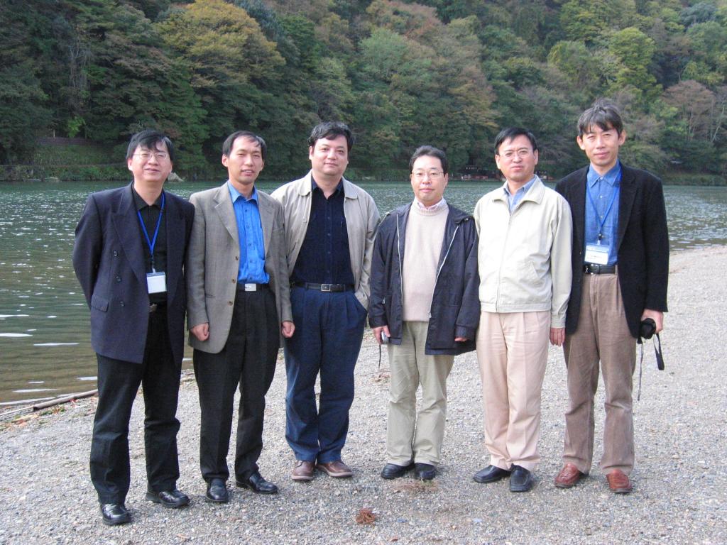 IMG_0013_small.jpg 149.1K